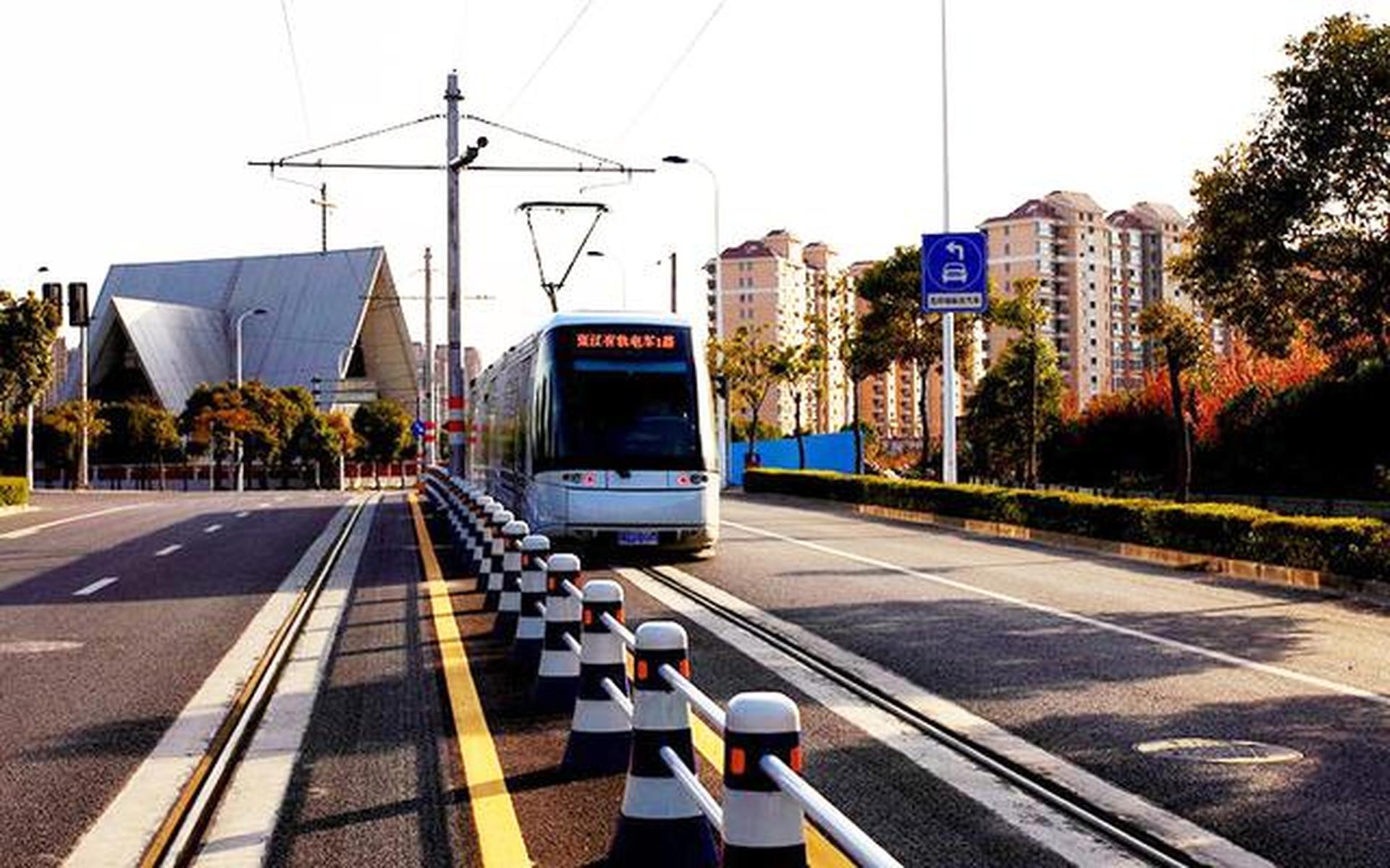 中国14个拥有有轨电车的城市,大连早在1909年就有了,厉害了!